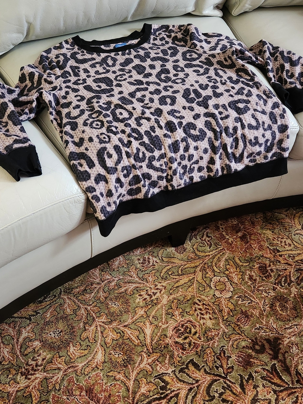 Leopard Print Waffle Knit Pullover Top, with Black Trim, 3-button Sleeve. XL.